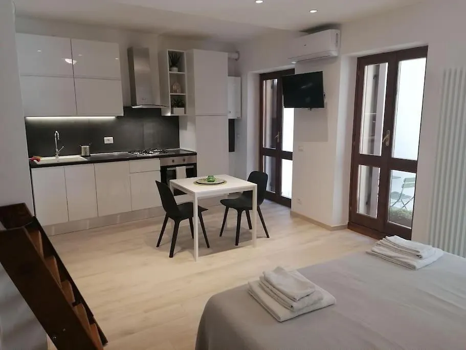 Ammoniteapartments Arena Da Lucia Verona